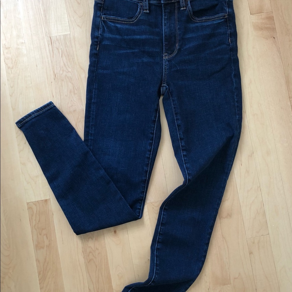 American Eagle High Waist Dark Wash Skinny Jeans